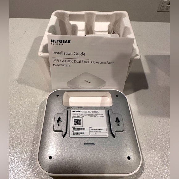 Netgear WAX214 WiFi 6 Dual-Band AX1800 Speed Wireless Access Point - Picture 6 of 9